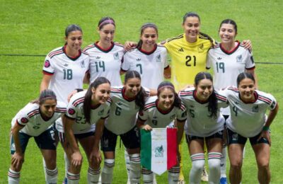 Mexican Women's National Team stars in a moment that caught attention before their match