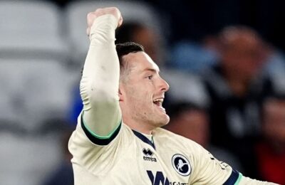 Millwall snatch equaliser but automatic promotion hopes hit by draw at Leicester