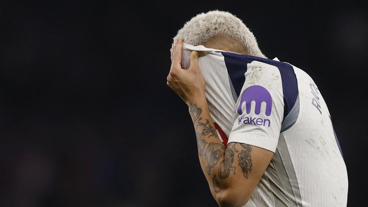 Premier League — Tottenham into relegation zone after West Ham’s win; De Zerbi optimistic of survival