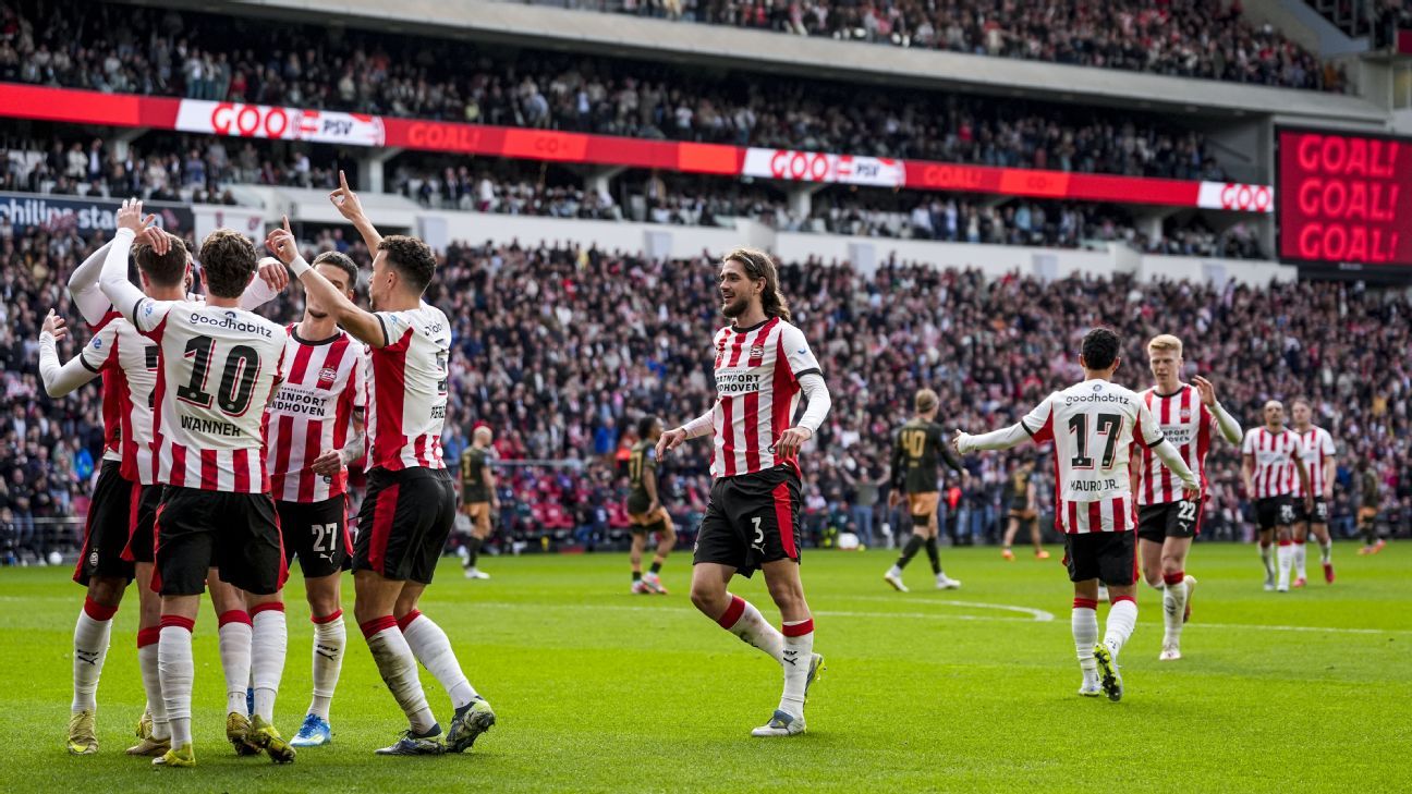 PSV clinch 3rd straight Eredivisie in record time