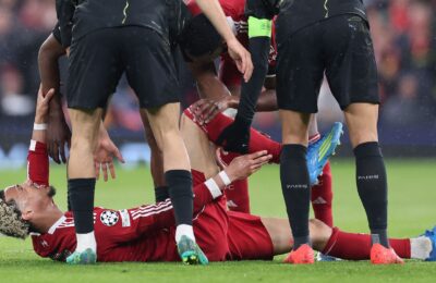 'Really bad' Slot gives worrying update after Ekitike stretchered off