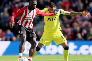 Ref Watch: Should Brobbey have been sent off for Romero push?