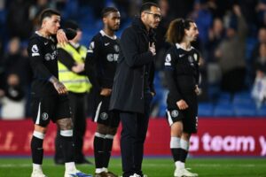 Rosenior slams ‘indefensible’ Chelsea in latest loss
