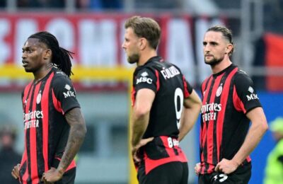 Serie A: AC Milan jeered off the field after shock 3 0 home loss to Udinese