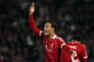 “There is no need” – Virgil van Dijk slammed for what he was seen doing during 2-0 defeat to PSG
