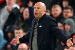 UCL talking points: Slot’s bizarre choices, Bayern now favorites?