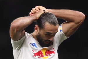 Report: What Leeds United Star Did At Old Trafford Dubbed ‘Ridiculous’ By Whites Legend