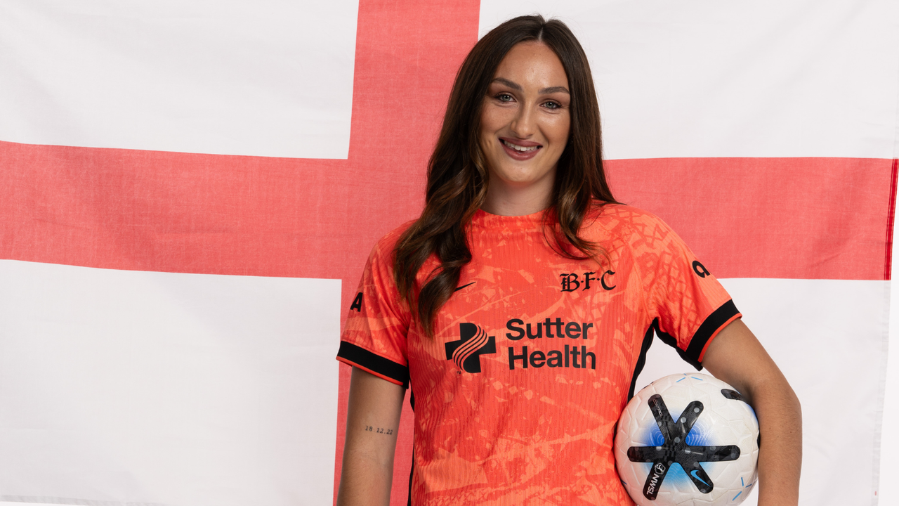 Who is Keira Barry? The latest name to be called up to the Lionesses