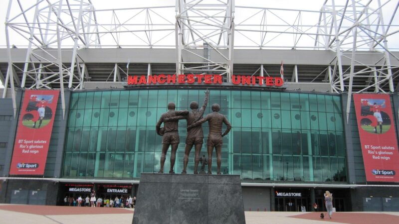 Liverpool’s Sobering Defeat at Old Trafford Sparks Concern