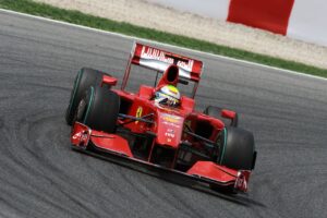 Piastri Flattered by Red Bull Interest Amid Verstappen Uncertainty