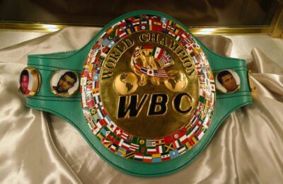 Wardley Warns Usyk: 'I'm Not Stopping at One Belt'